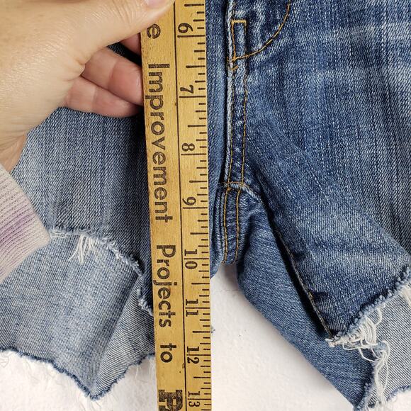 American Eagle Women's 4 Cut Of Jean Shorts Raw Hem Distressed Cotton Festival - Picture 4 of 8